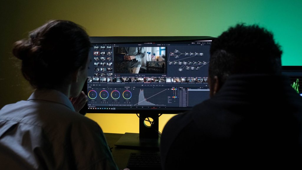 memilih aplikasi edit video