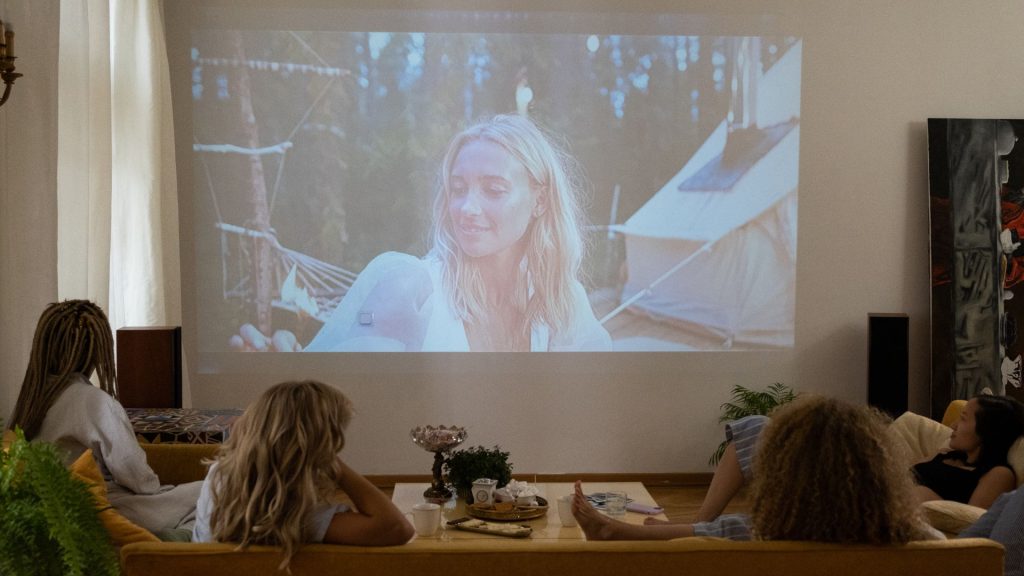 nonton film di rumah